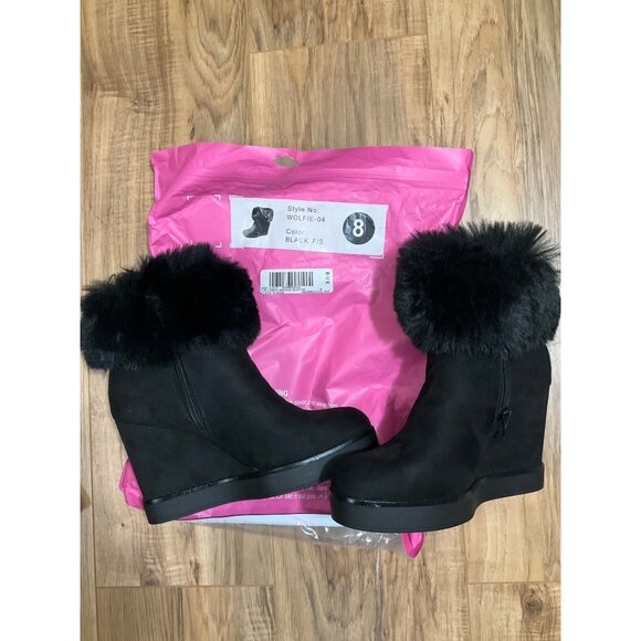 NWT Faux Fur Lined Wedge Bootie - Black Suede Size 8 - Picture 11 of 12